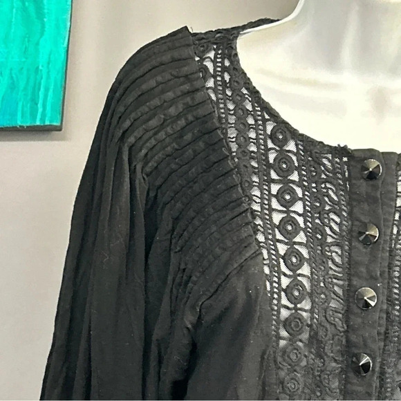 Women's Small Black Top Y2K Puff Sleeve Smocked Waist Buttons Crochet Whimsigoth - Picture 4 of 14